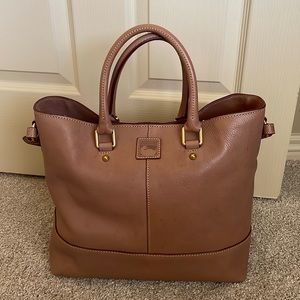 EUC Dooney and Bourke Florentine Chelsea Shopper, Mushroom